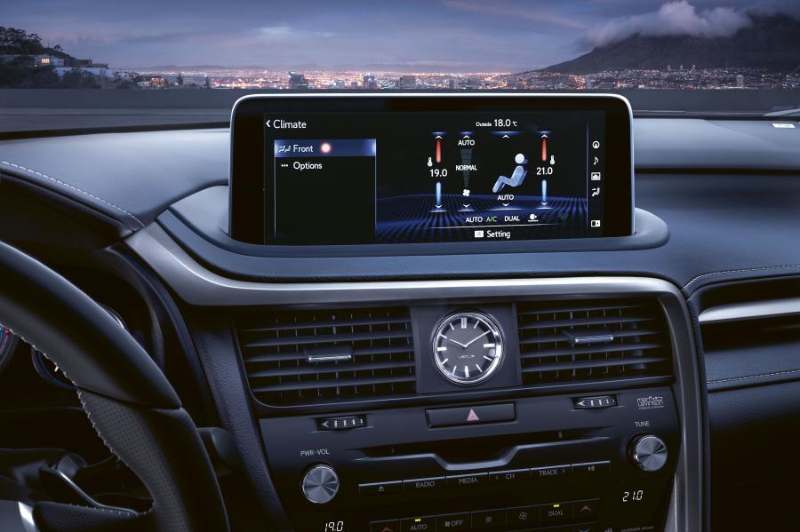 Детали интерьера Lexus RX450h 2019 года  (WW) (фото 86 из 97)
